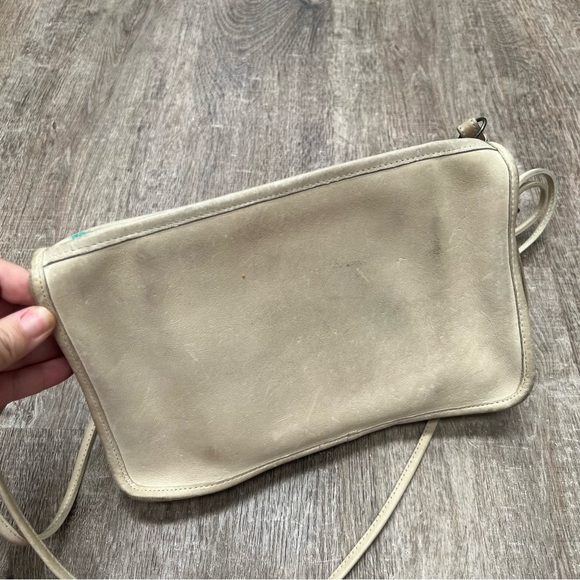 Vintage Coach Purse | Cream Color - Picture 4 of 8